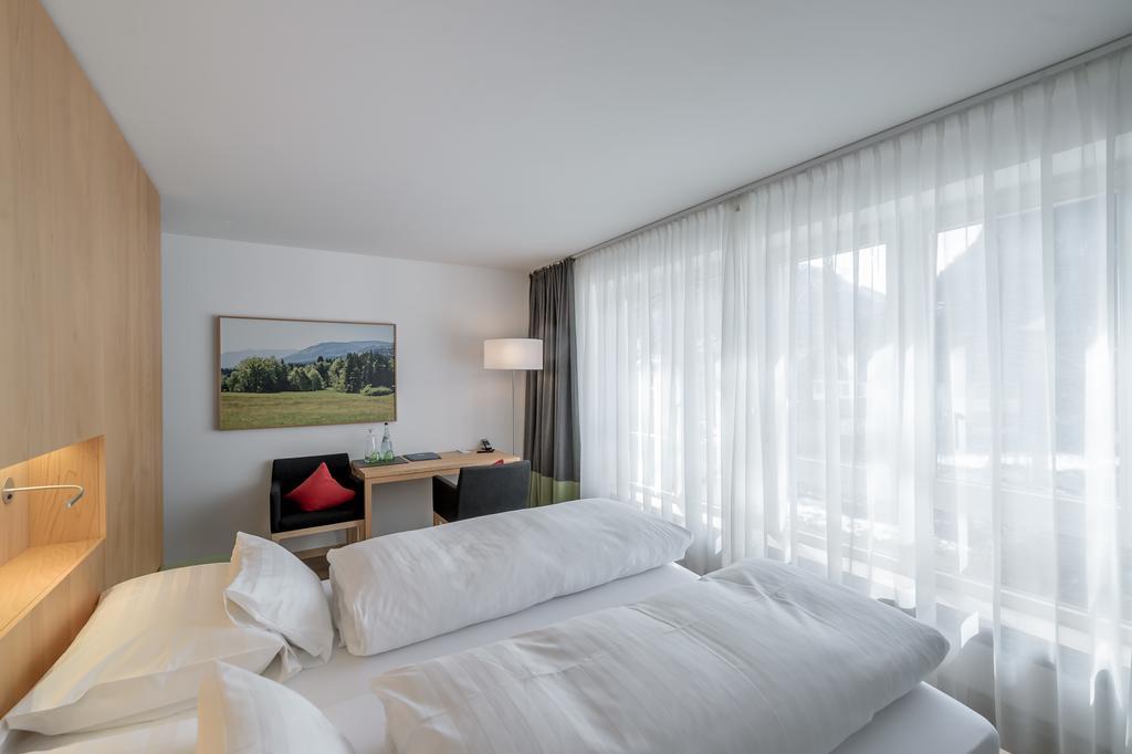 Alpenhotel Krone Пфронтен Экстерьер фото