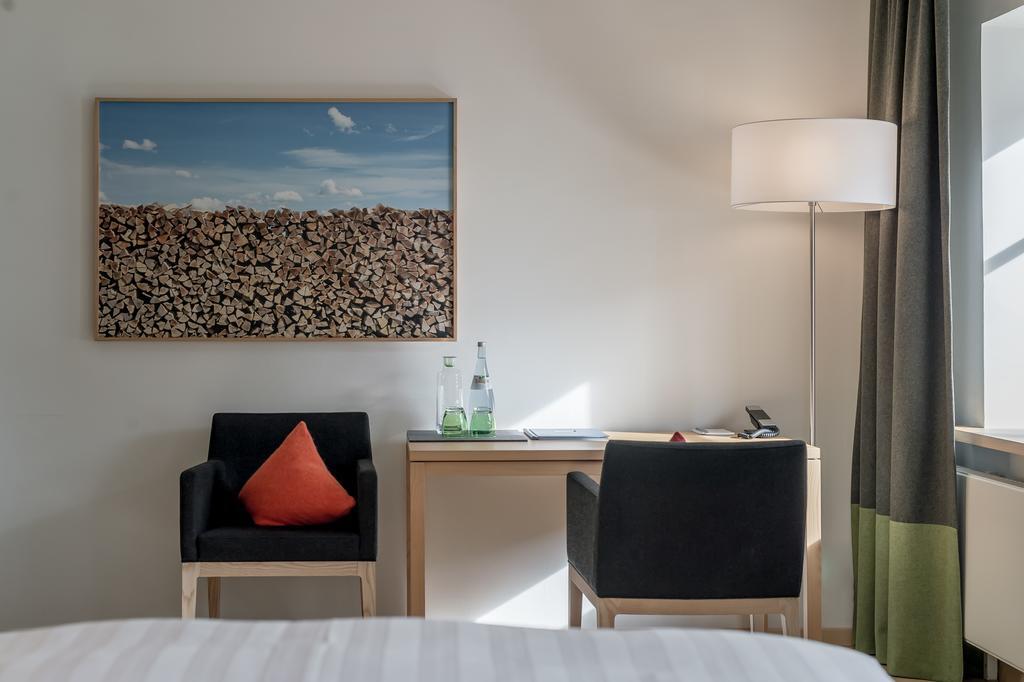 Alpenhotel Krone Пфронтен Экстерьер фото