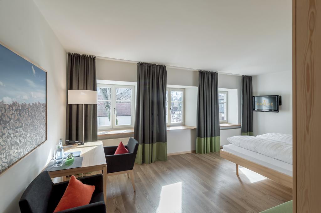 Alpenhotel Krone Пфронтен Экстерьер фото