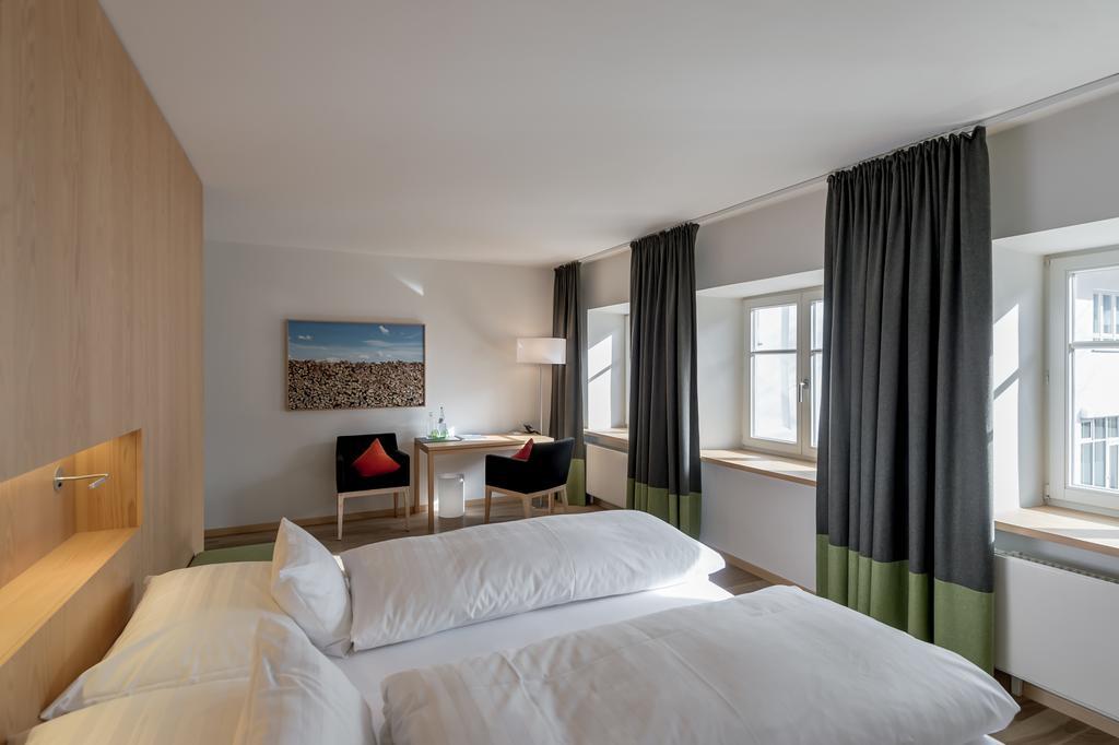 Alpenhotel Krone Пфронтен Экстерьер фото