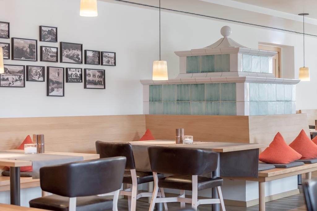 Alpenhotel Krone Пфронтен Экстерьер фото