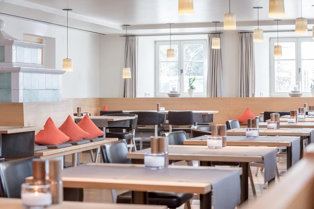 Alpenhotel Krone Пфронтен Экстерьер фото